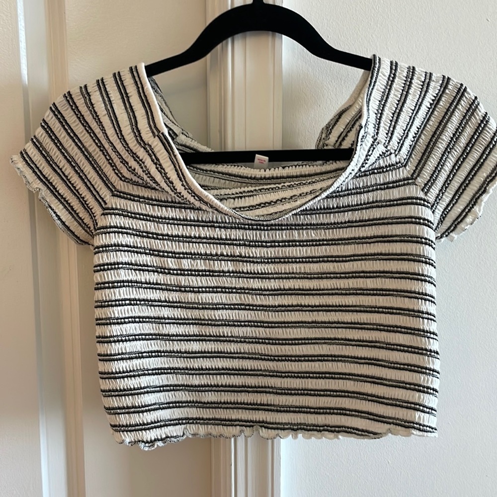 Off the shoulder crop top!